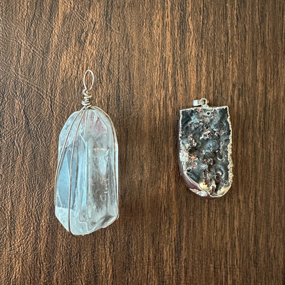 Handcrafted Stone Pendant Set - Picture 3 of 4